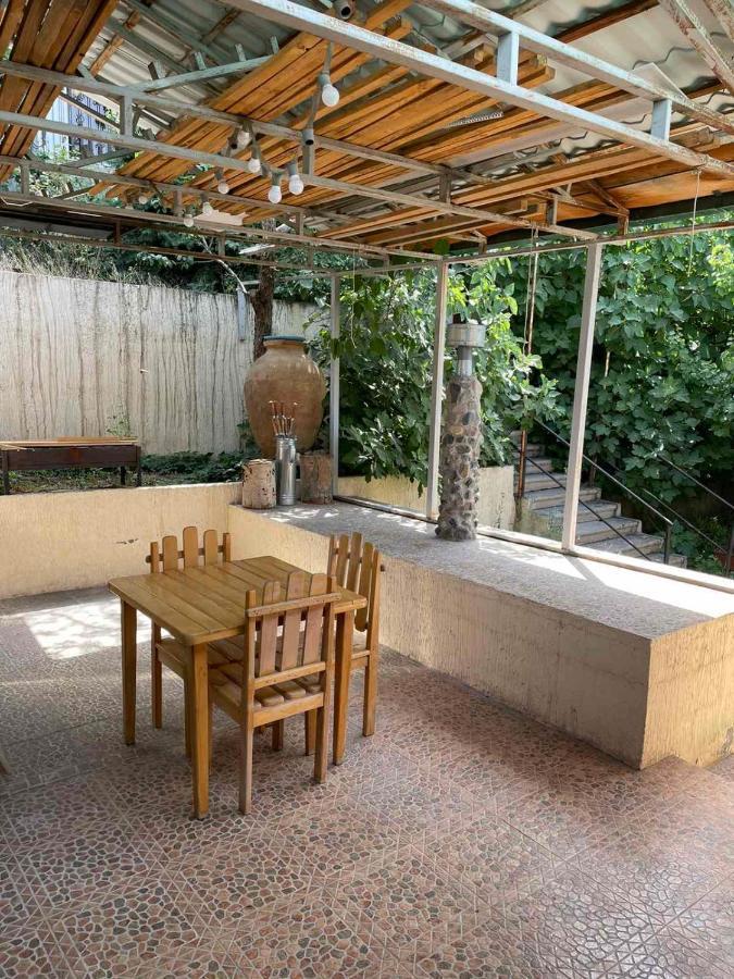 Guest House Yerevan Exterior photo